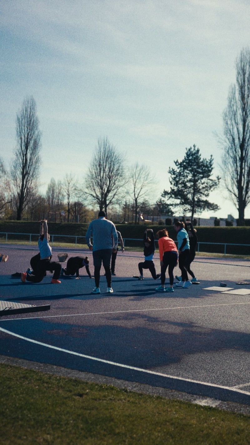 Ambiance du club Offseason — séance collective outdoor à Troyes